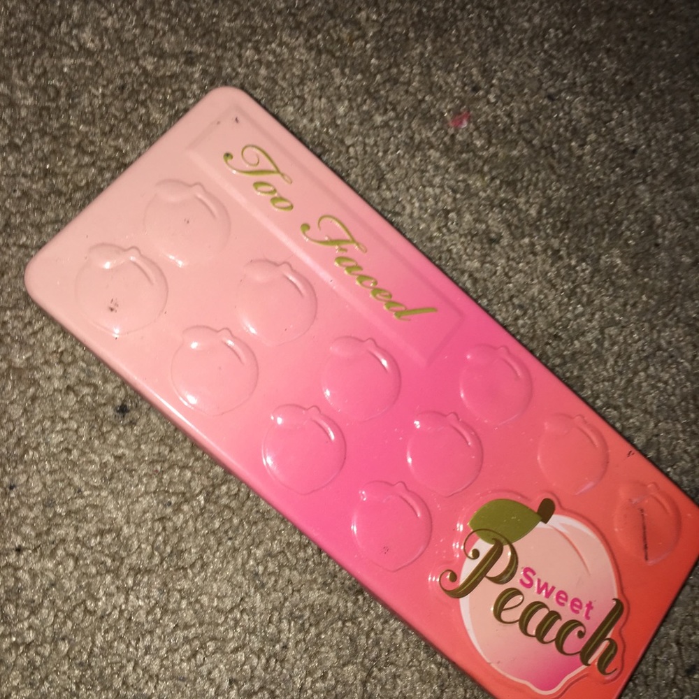 Two faced pallette